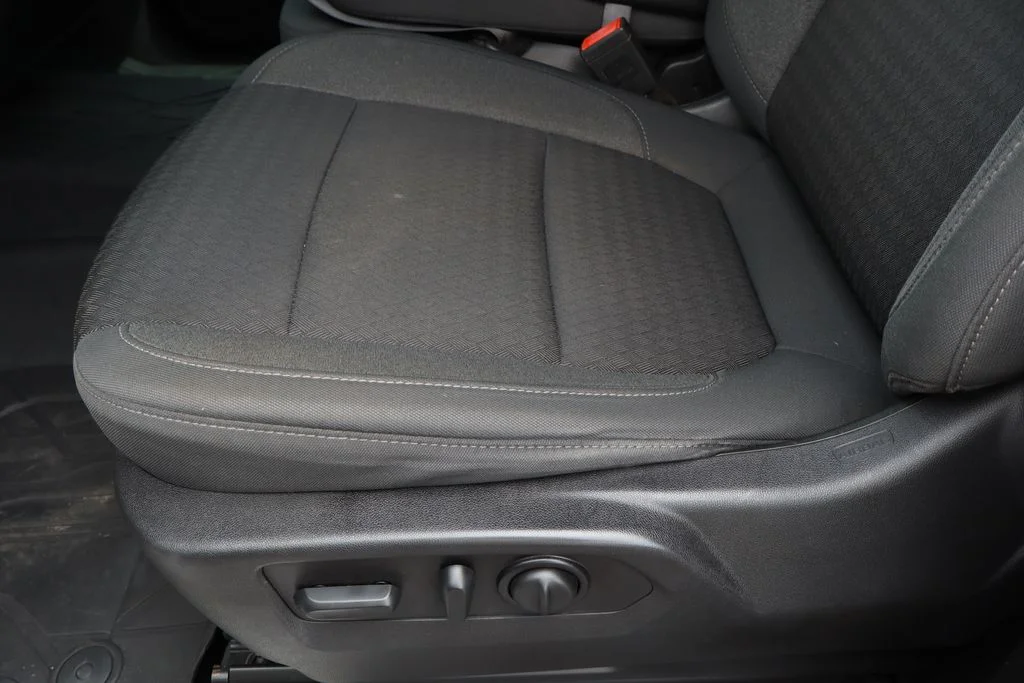 Used 2022 White Chevrolet LT image 21