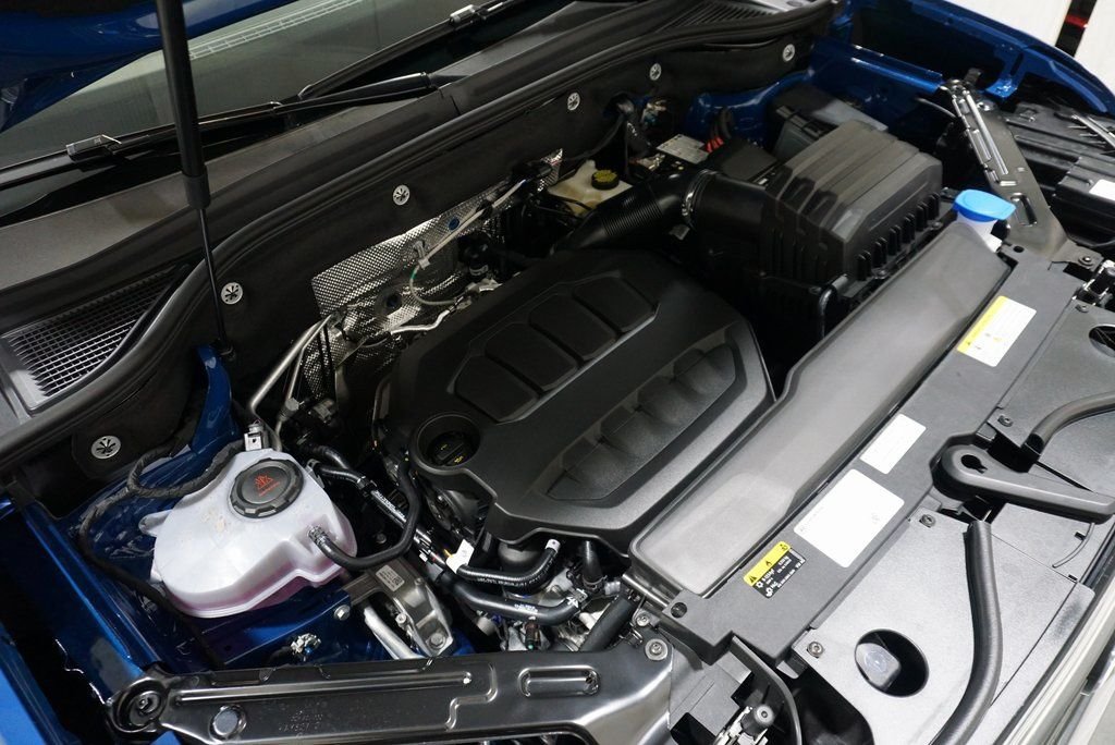 2025 Volkswagen Atlas Cross Sport SE w/Tech - Photo 33