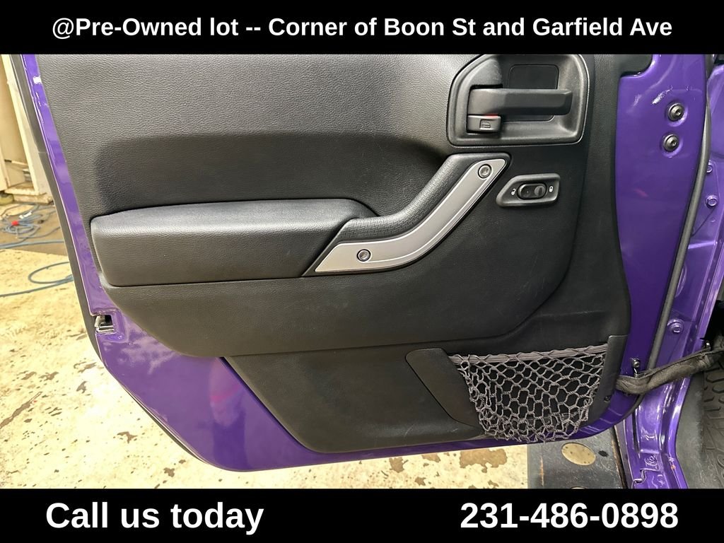 Used 2017 Purple Jeep Unlimited Rubicon image 15