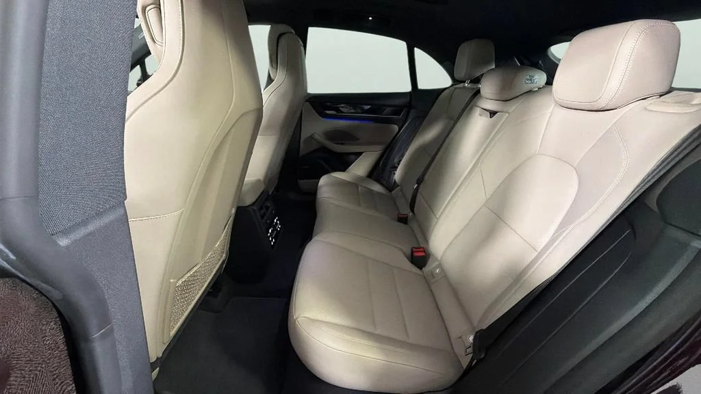 2025 Porsche Macan Base - Photo 28