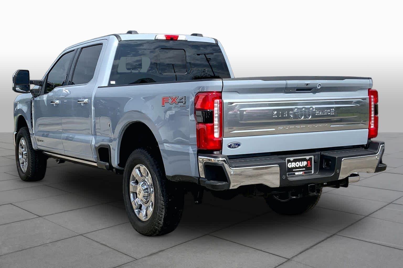 New 2026 Glacier Gray Metallic Tri-Coat Ford F-250® King Ranch® image 9