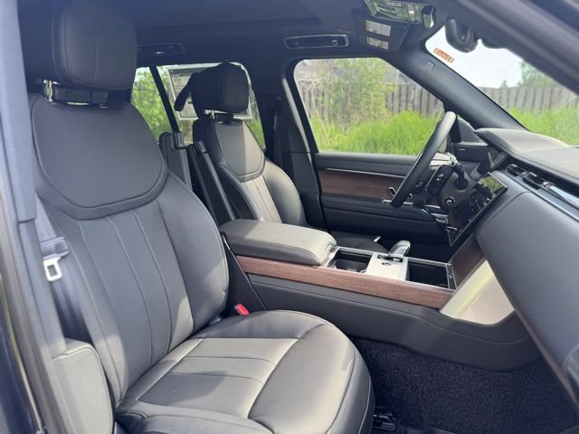 New 2026 Carpathian Grey Land Rover SE image 20