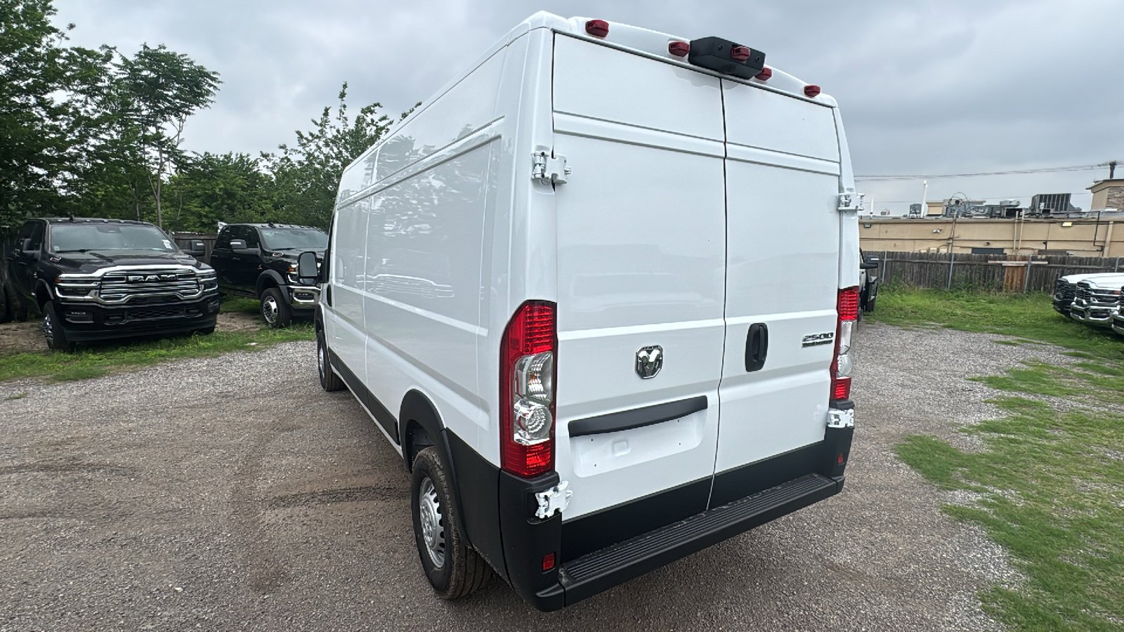 New 2026 Bright White Clear-Coat Exterior Paint RAM Tradesman image 7