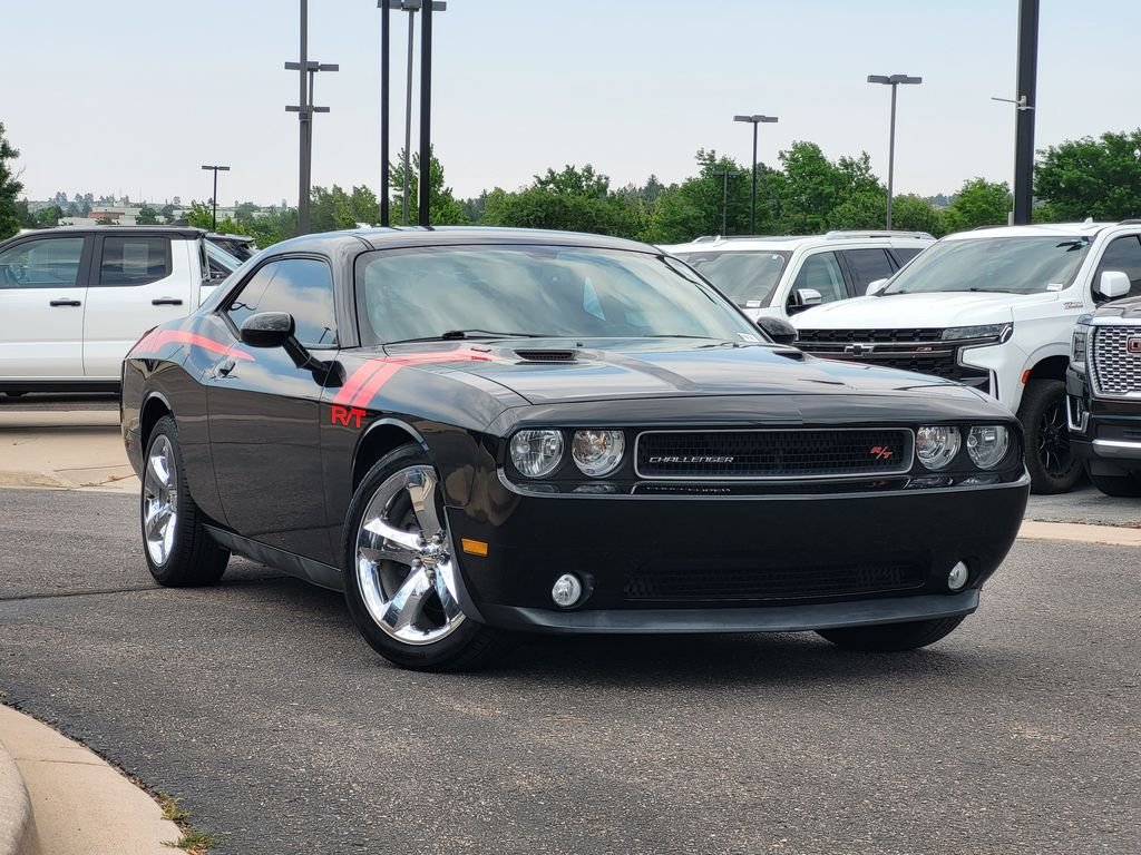Used 2013 Black Dodge R/T image 2