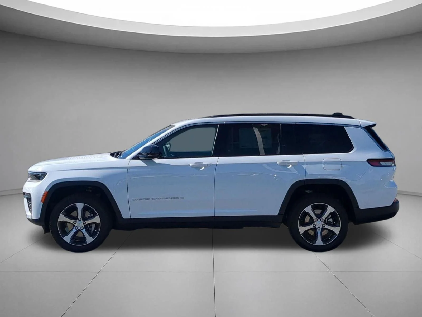 New 2026 Bright White Clear-Coat Exterior Paint Jeep Limited image 2