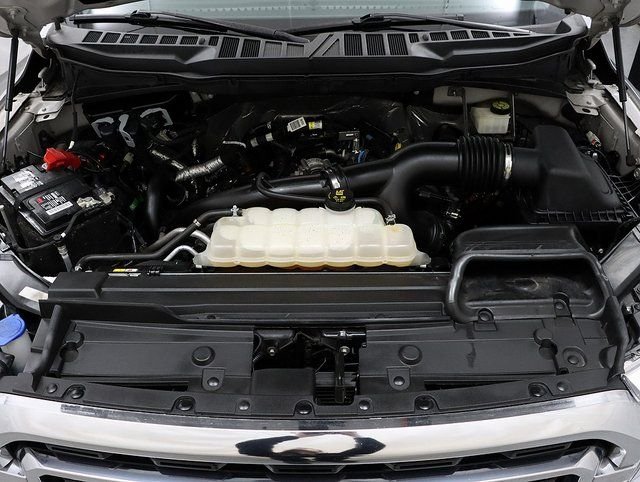 Used 2022 Silver Ford XLT image 31