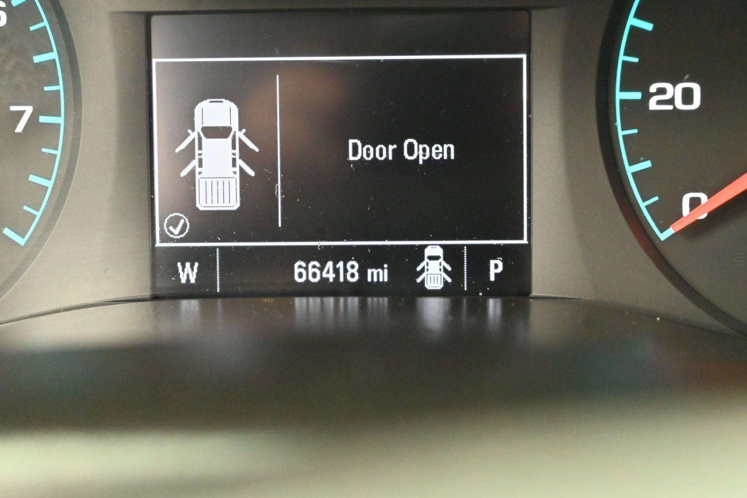 Used 2022 Summit White Chevrolet 4WD LT image 18