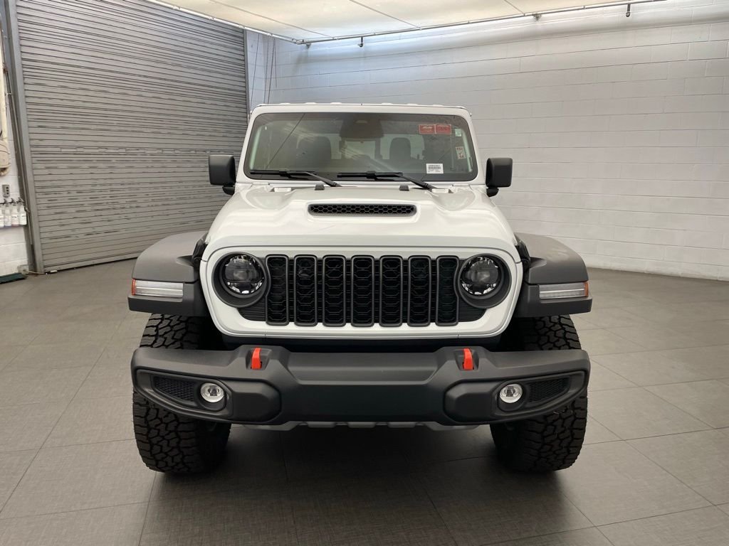 New 2026 Bright White Clear-Coat Exterior Paint Jeep Mojave image 6