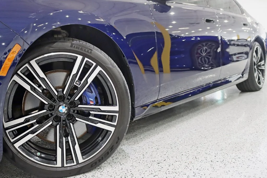 Used 2023 Blue BMW 760i xDrive image 4