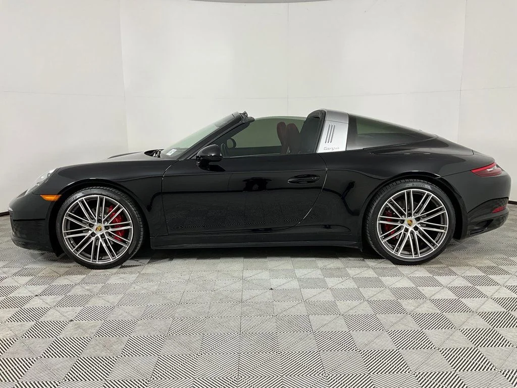 Used 2019 Black Porsche Targa 4 image 2