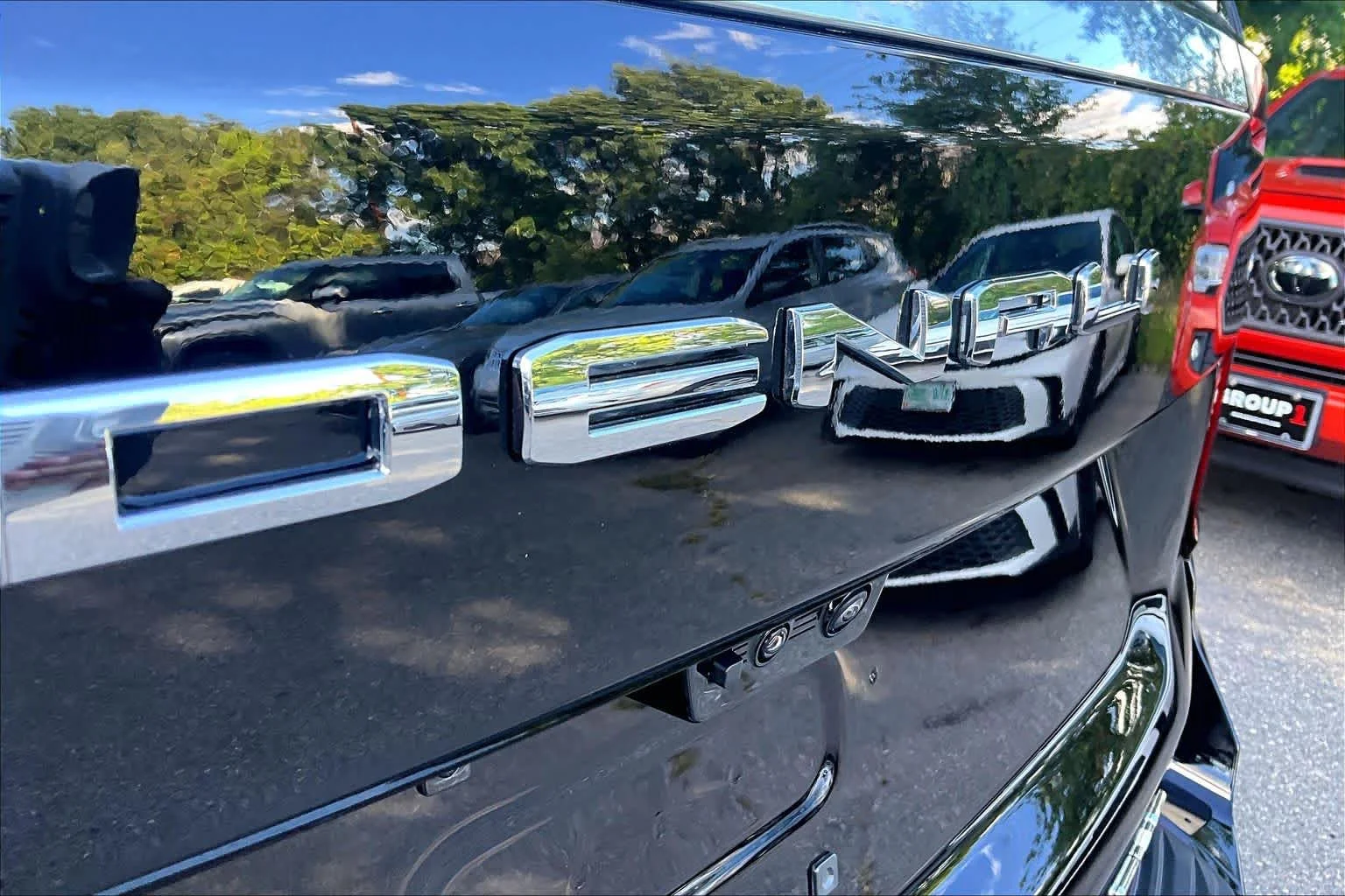Used 2026 Onyx Black GMC Denali image 30
