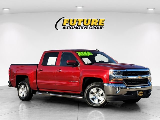Used 2018 Red Chevrolet LT image 1