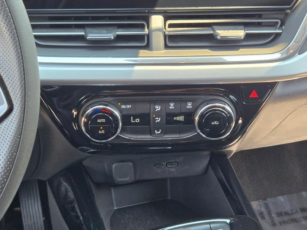 Used 2025 Cypress Gray Chevrolet LT image 26