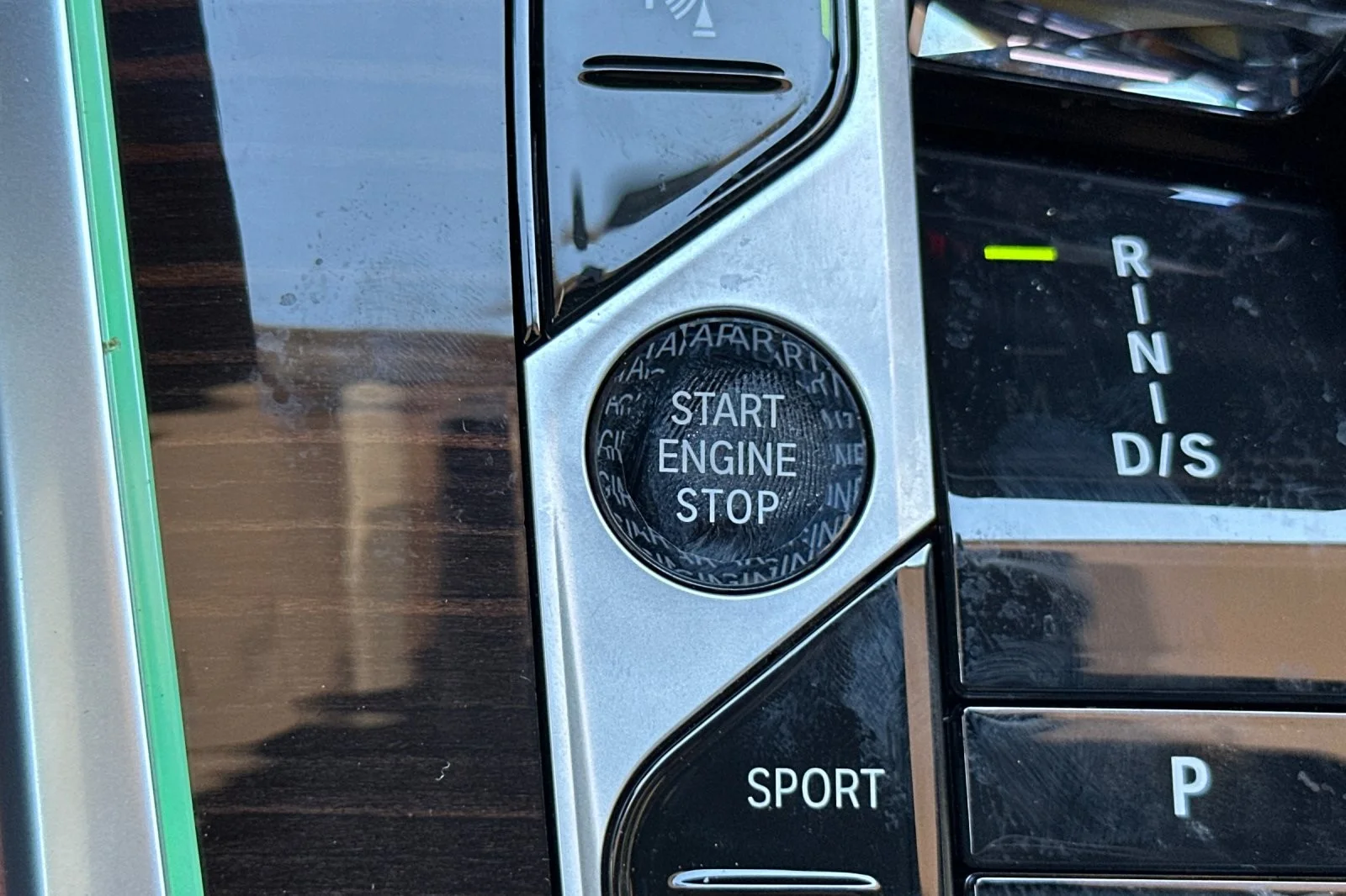 2026 BMW X5 M60i - Photo 22