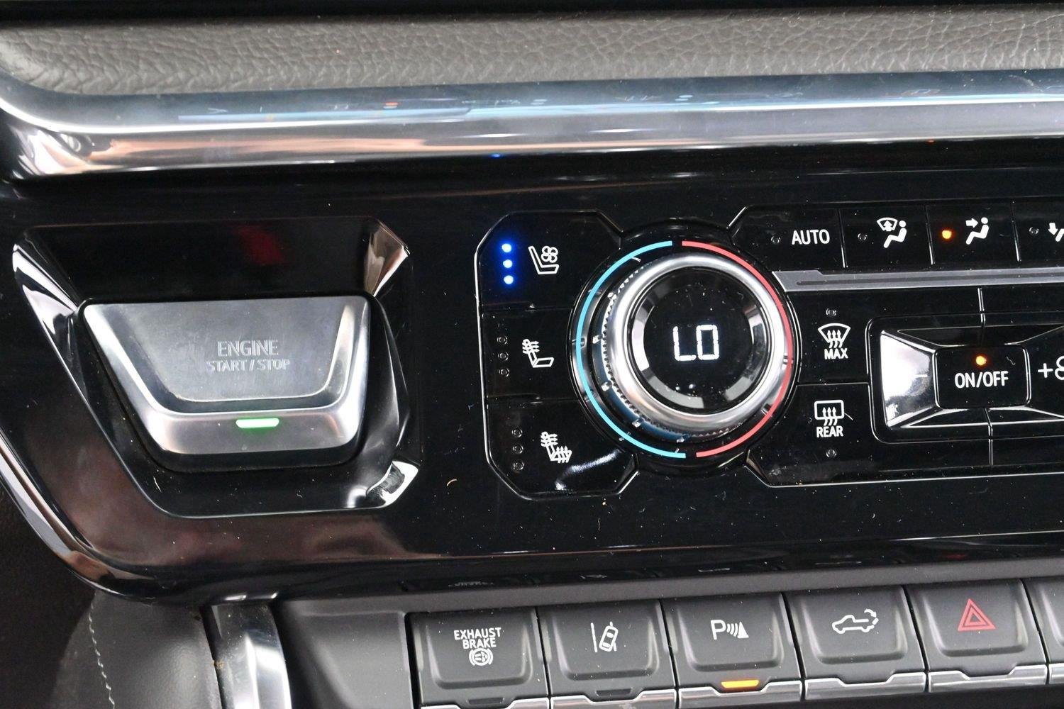 Used 2024 Onyx Black GMC Denali image 20