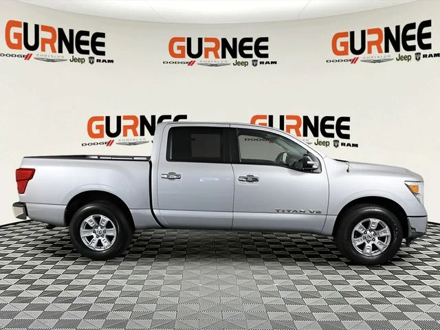 Used 2019 Silver Nissan SV image 3