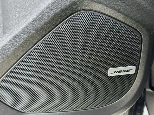 New 2026 Mosaic Black Metallic Chevrolet RS image 20