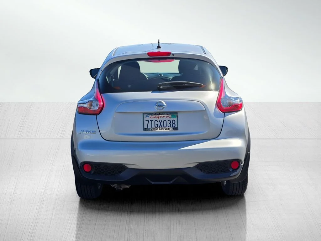 Used 2016 Silver Nissan S image 5