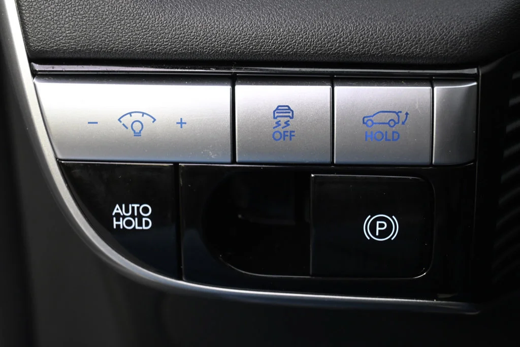 Used 2023 Grey Hyundai SEL image 24