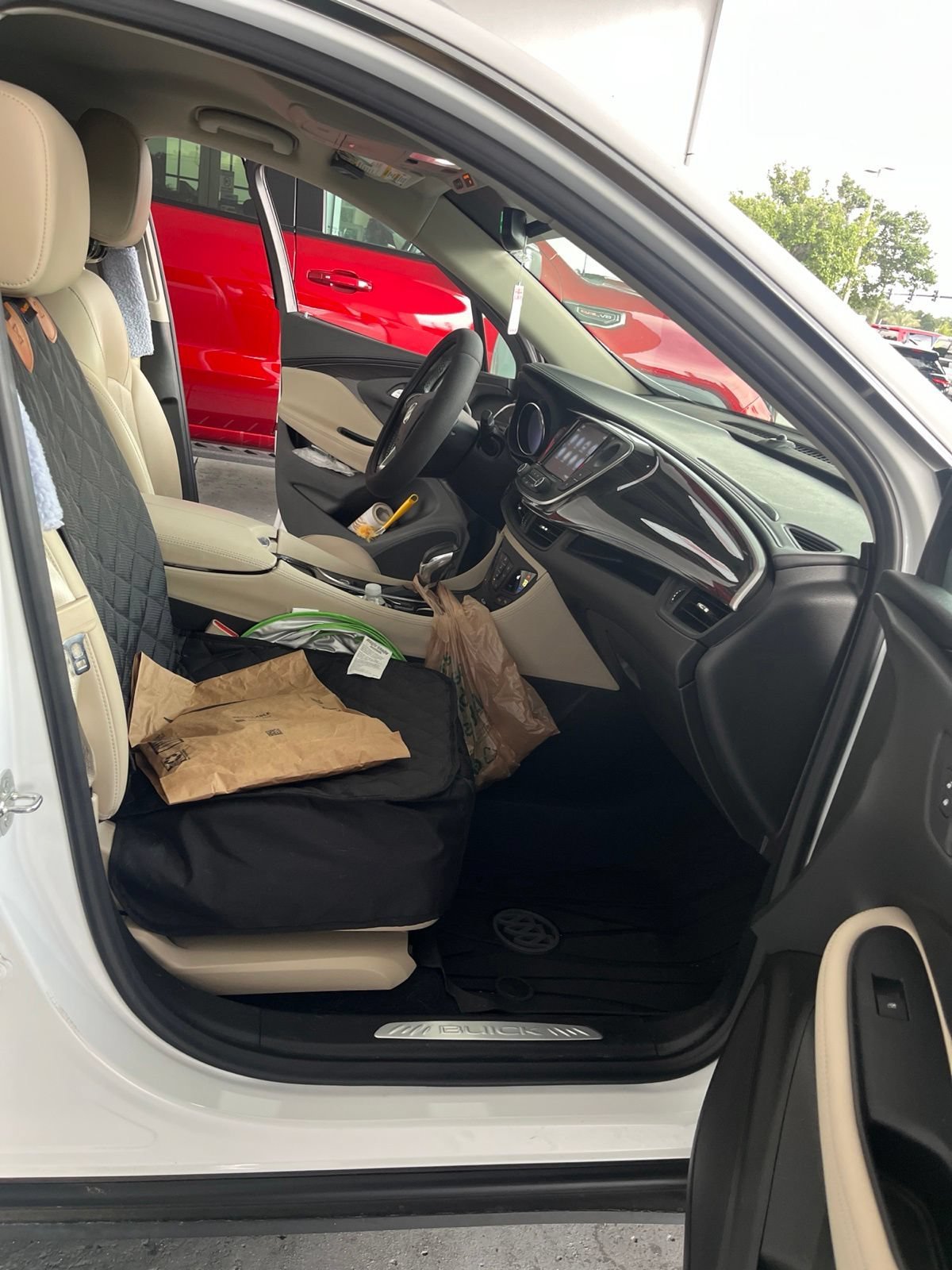 Used 2020 SUMMIT WHITE Buick Essence image 25