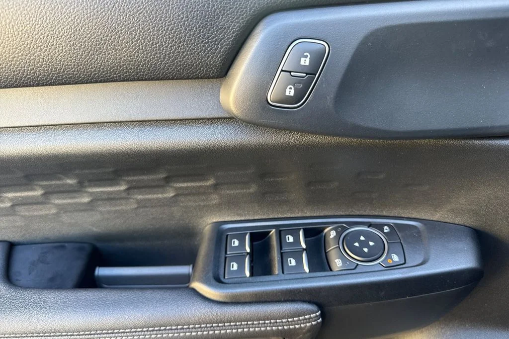 New 2025 Azure Gray Metallic Ford XLT image 11