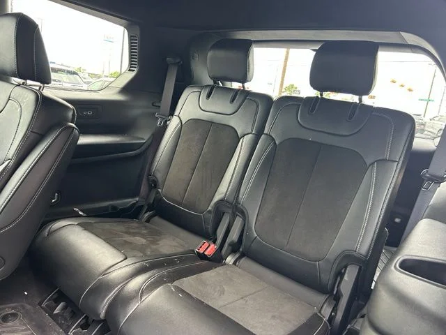Used 2025 Black Jeep Altitude image 19