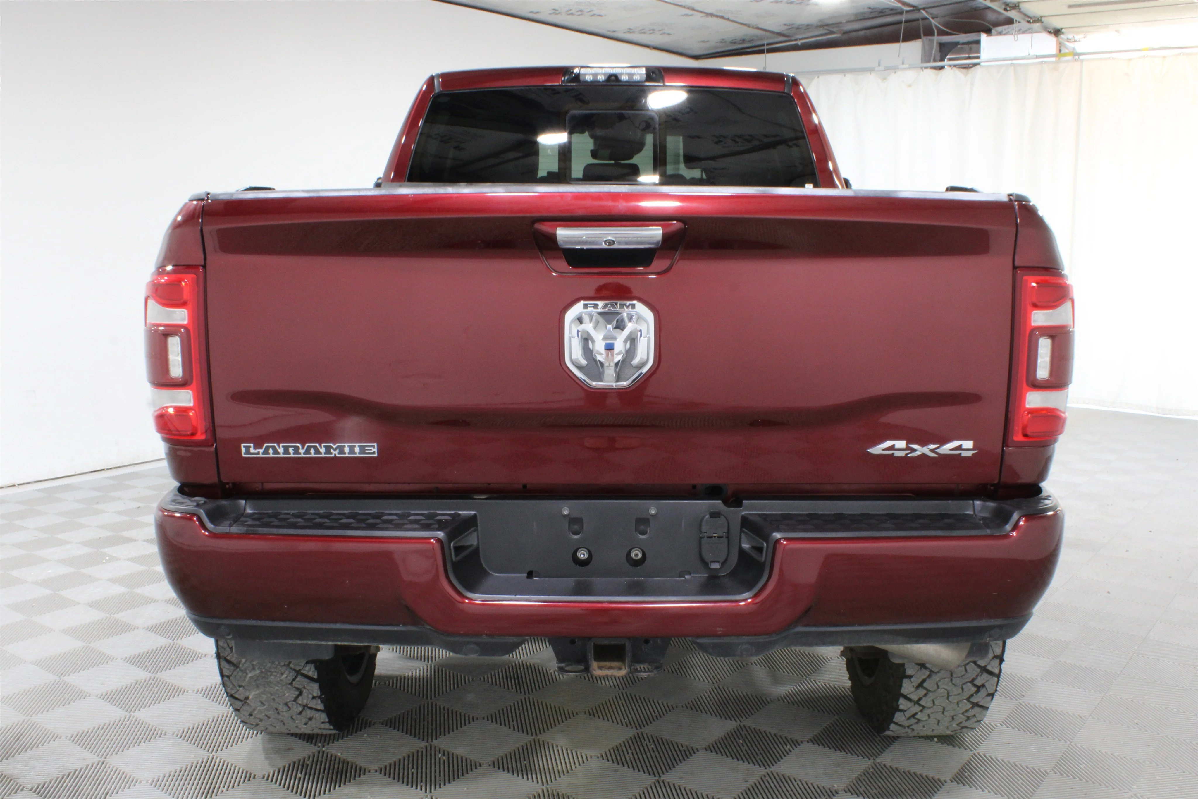 Used 2020 Delmonico Red Pearlcoat Ram Laramie image 27