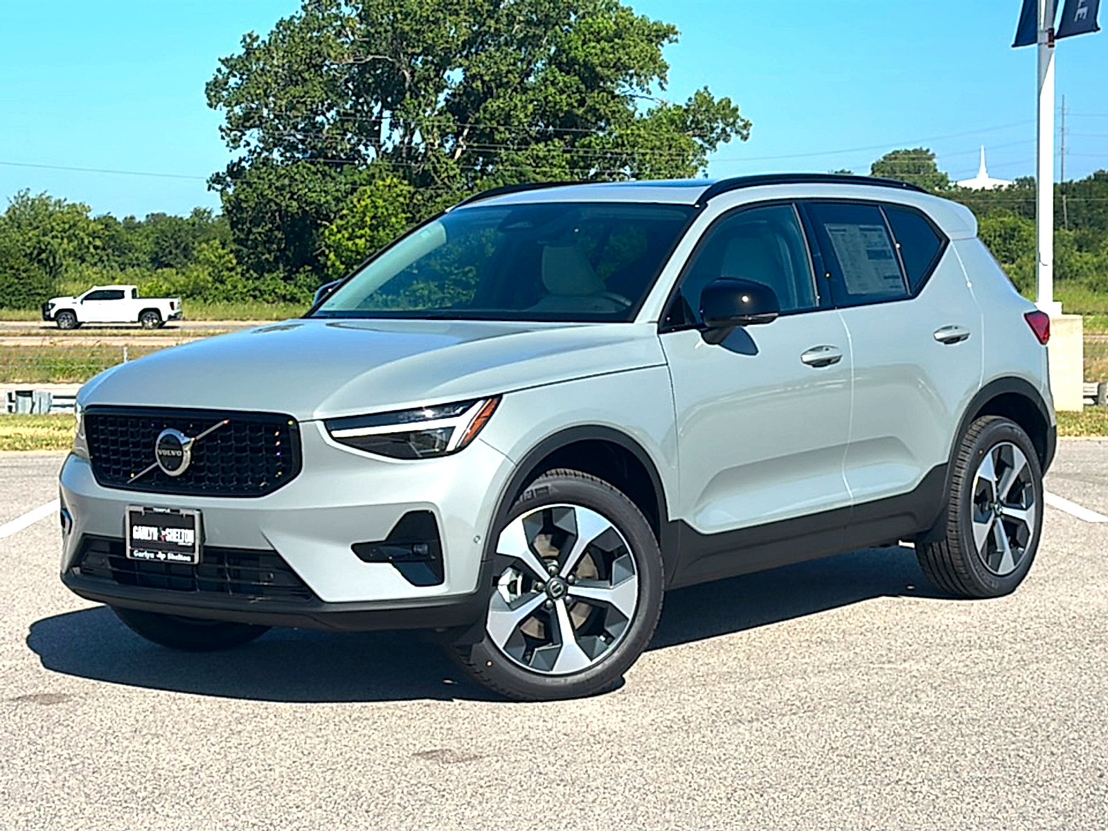 New 2026 Vapour Grey Volvo Plus image 2