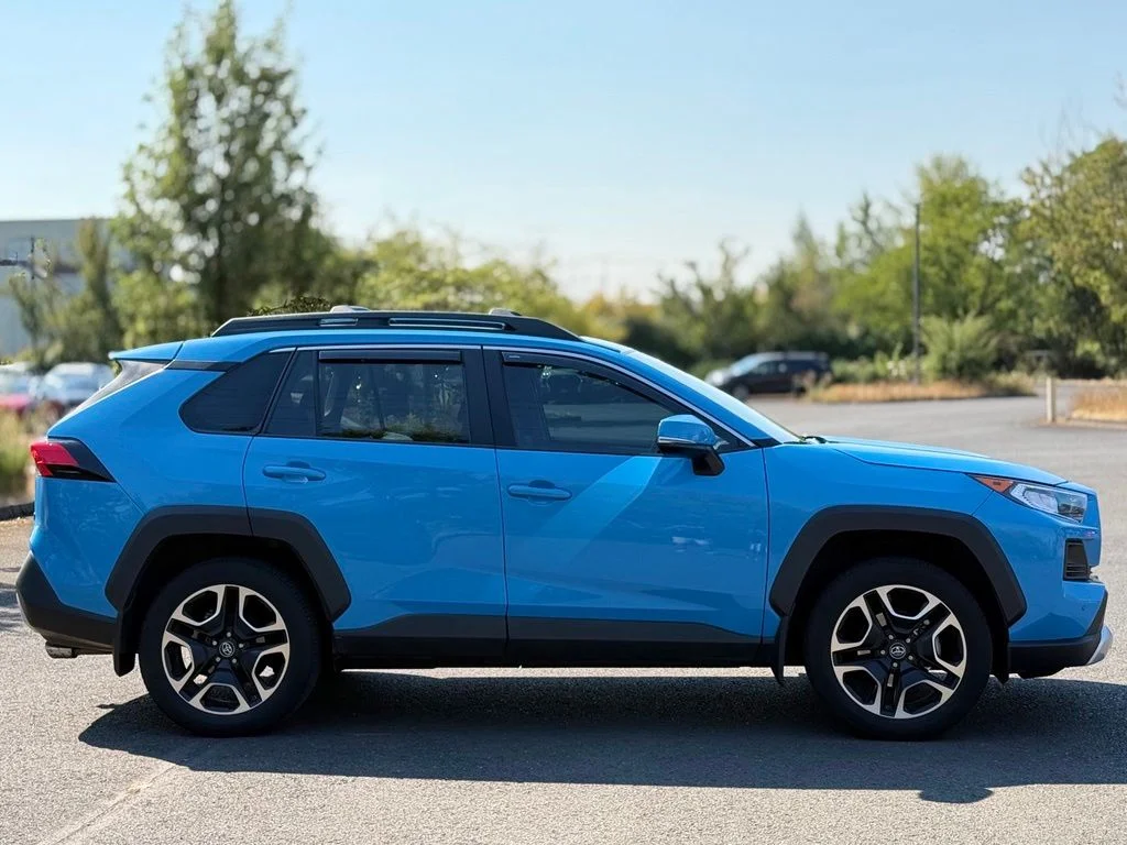 Used 2019 Blue Toyota Adventure image 6