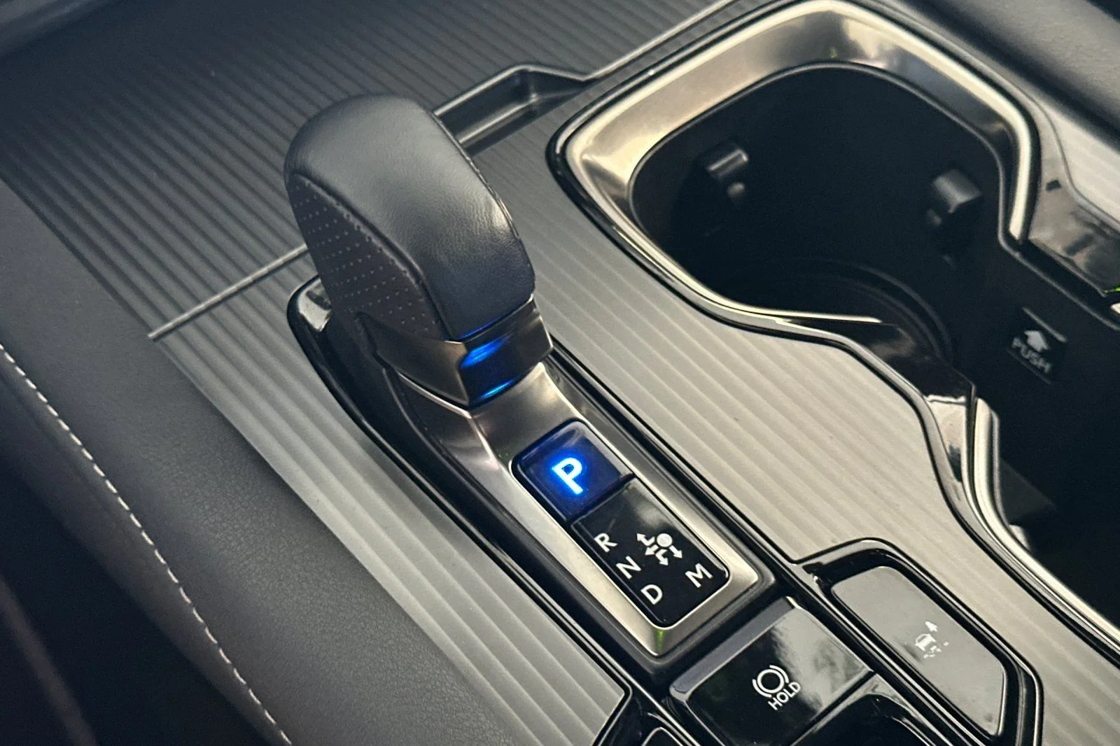 Used 2023 Iridium Lexus 500h F SPORT Performance image 18