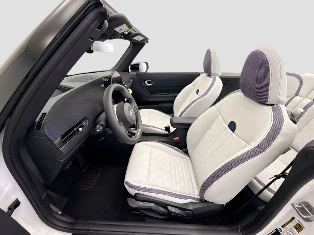New 2026 Nanuq White Metallic MINI Signature Plus image 17