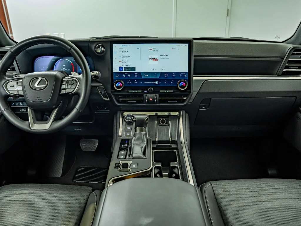Used 2024 Silver Lexus 550 Luxury+ image 30