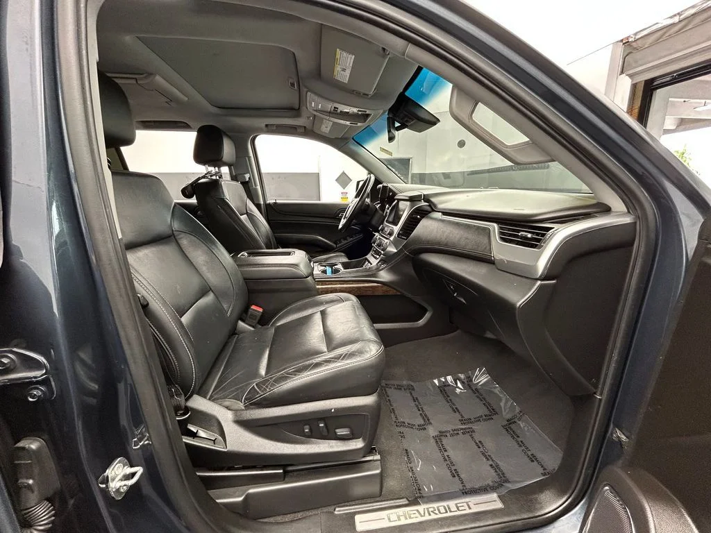 Used 2020 Shadow Gray Metallic Chevrolet LT image 57