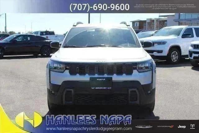 New 2026 Silver Zynith Clear-Coat Exterior Paint Jeep Laredo image 4