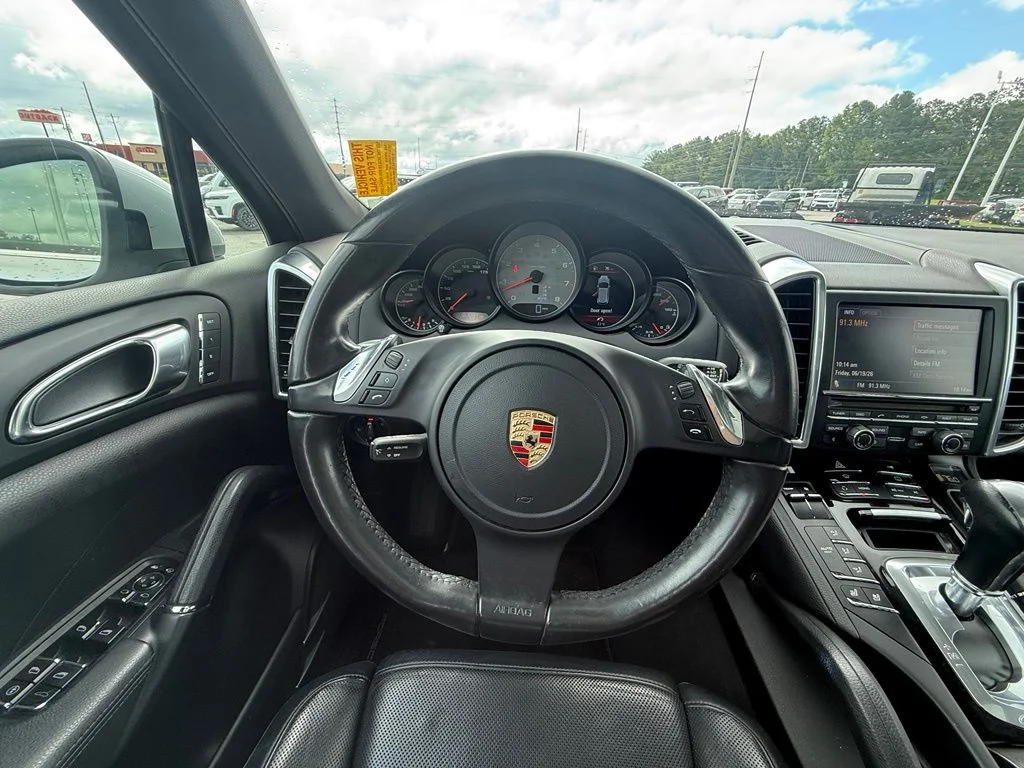 Used 2012  Porsche S image 7