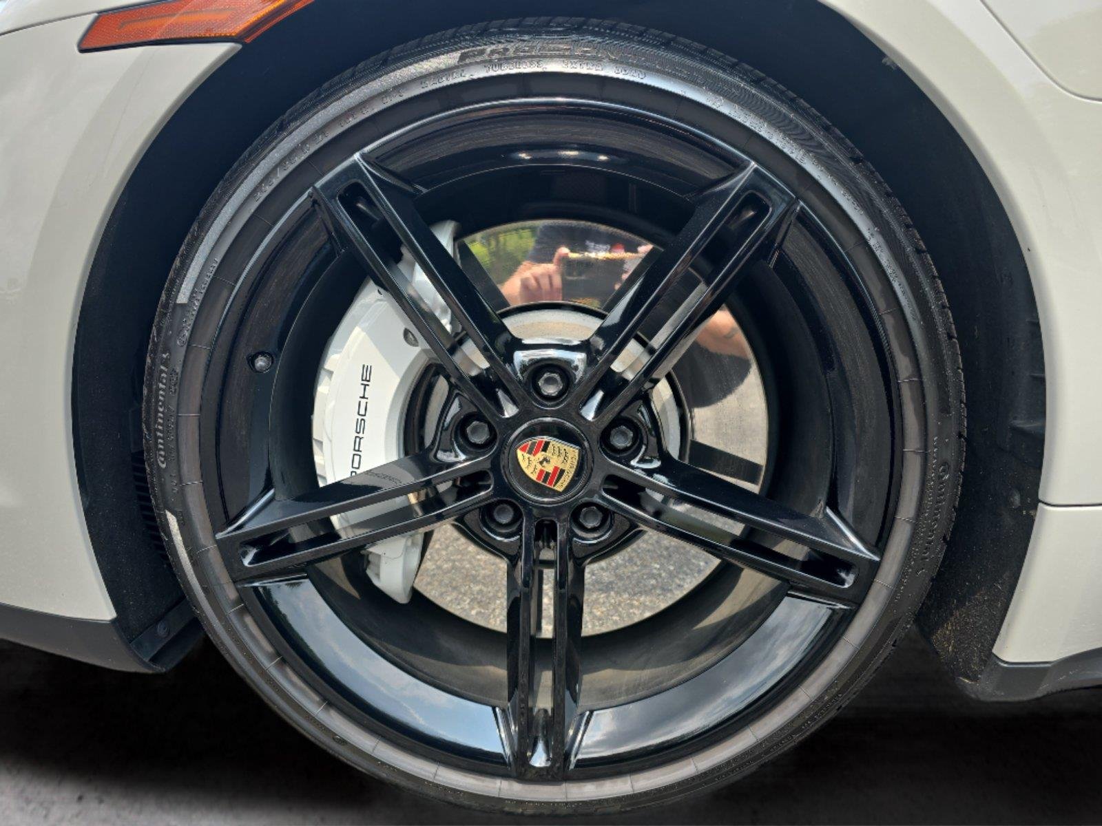 Used 2021  Porsche 4S image 30