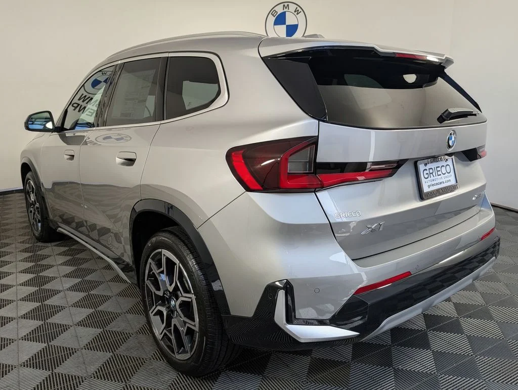 New 2026 Silver BMW xDrive28i image 8