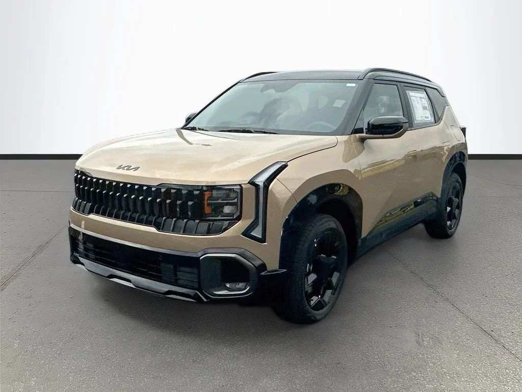 New 2027 Terrain Brown / Black Roof Kia X-Line image 3