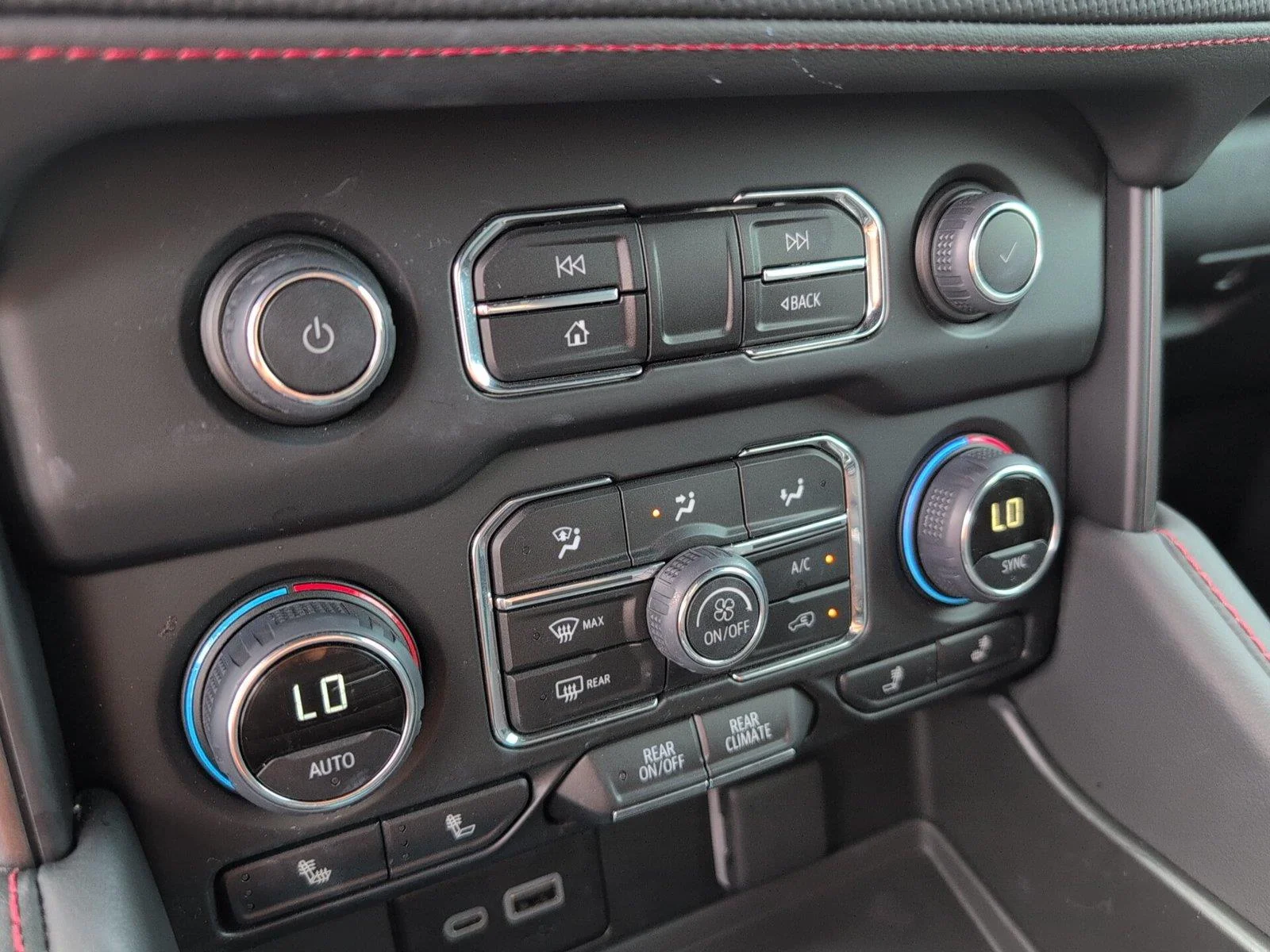 Used 2023 SUMMIT WHITE Chevrolet RST image 18