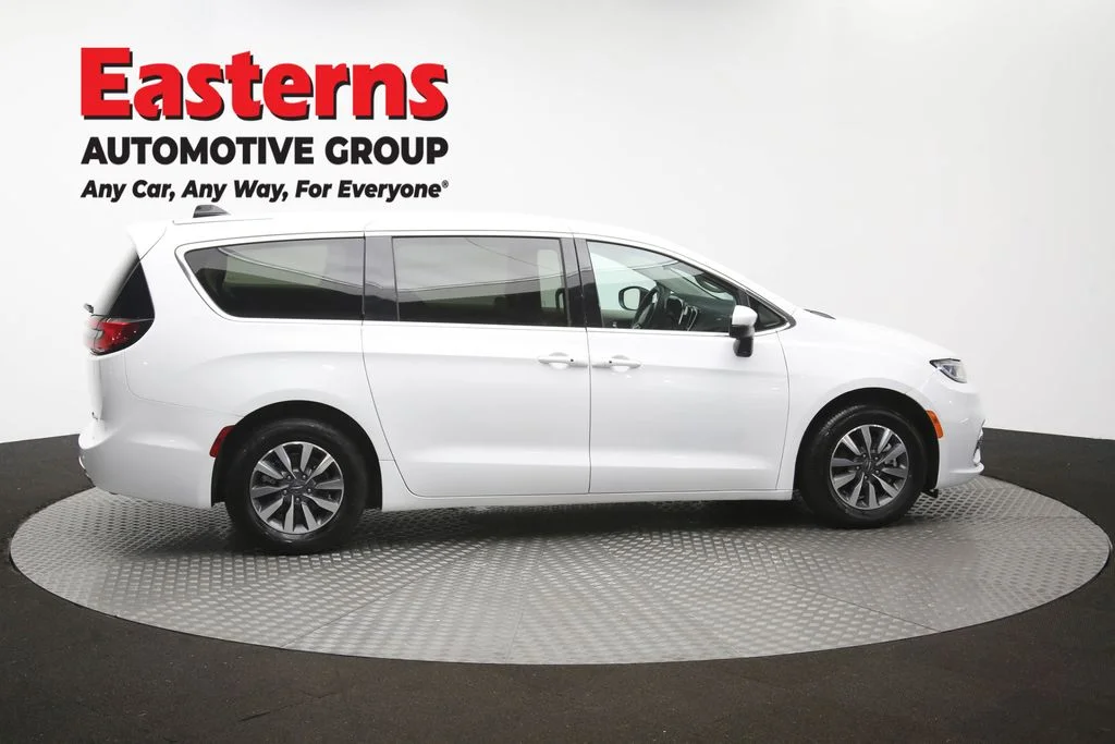 Used 2023 White Chrysler Touring L image 47
