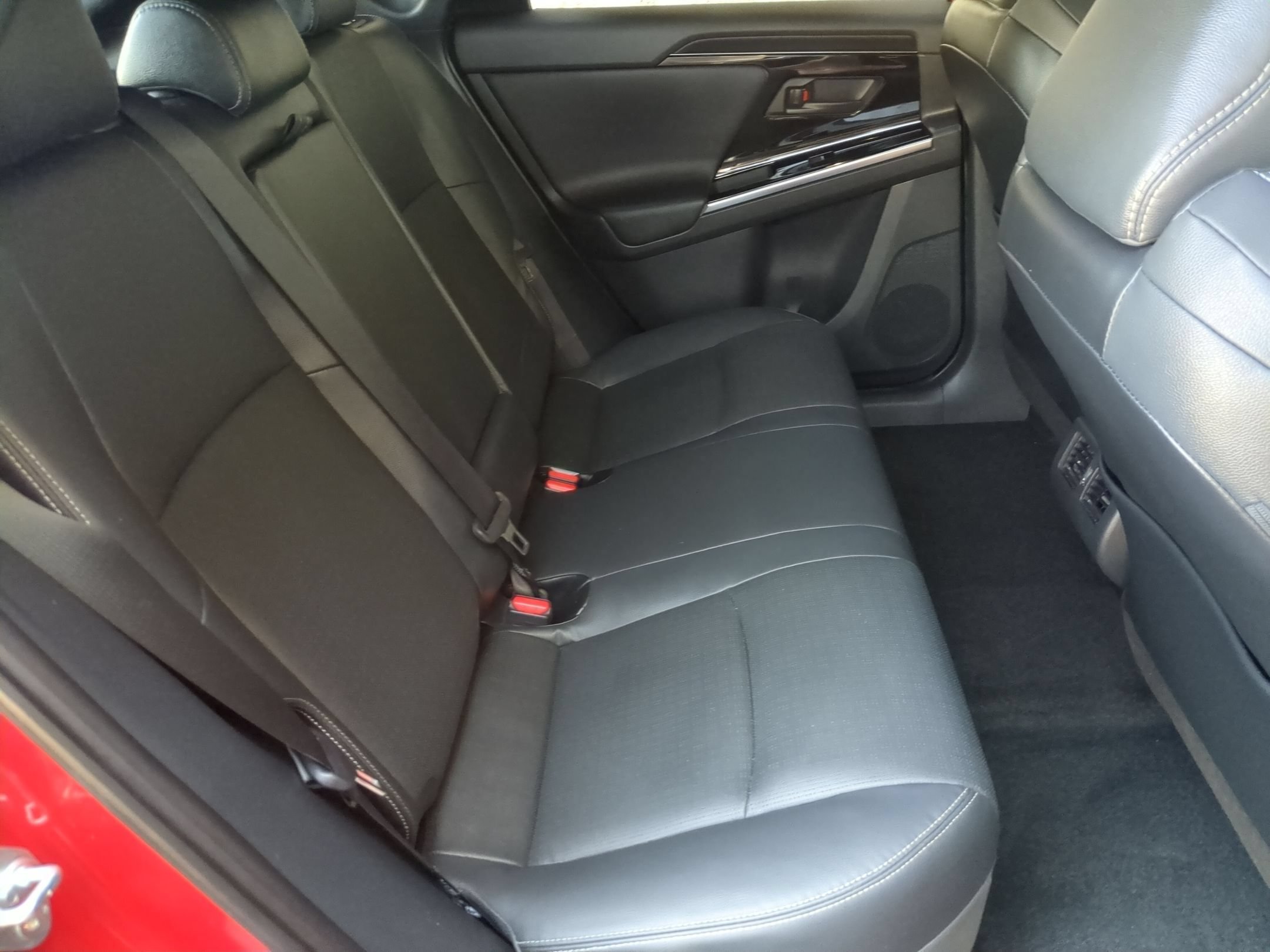 Certified Used 2023 Elemental Red Pearl Subaru Limited image 26