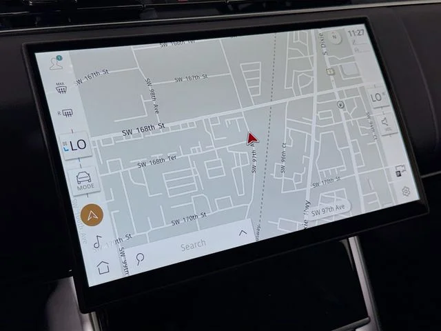 New 2026 Fuji White Land Rover SE image 16