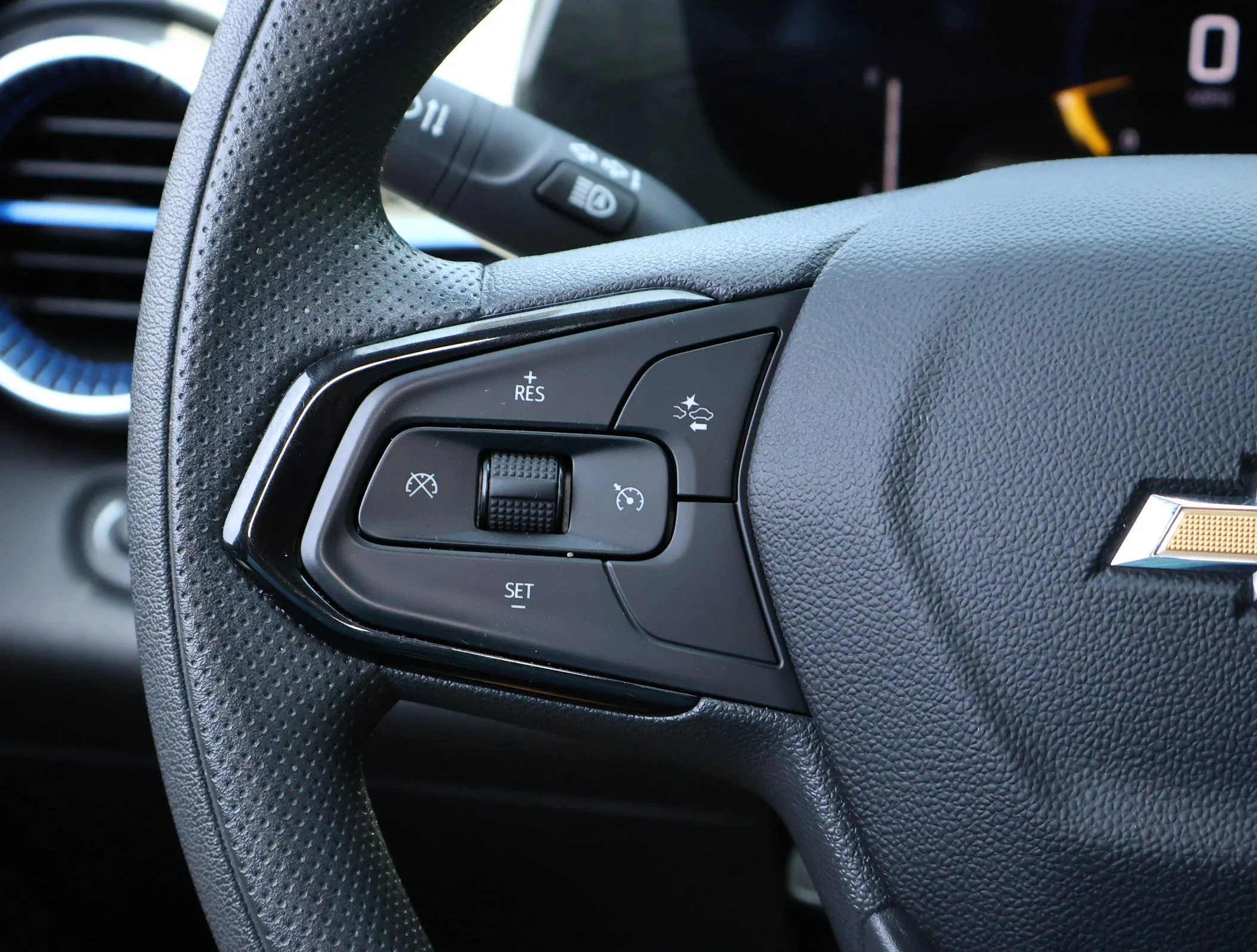 Used 2025 Sterling Gray Metallic Chevrolet LT image 11