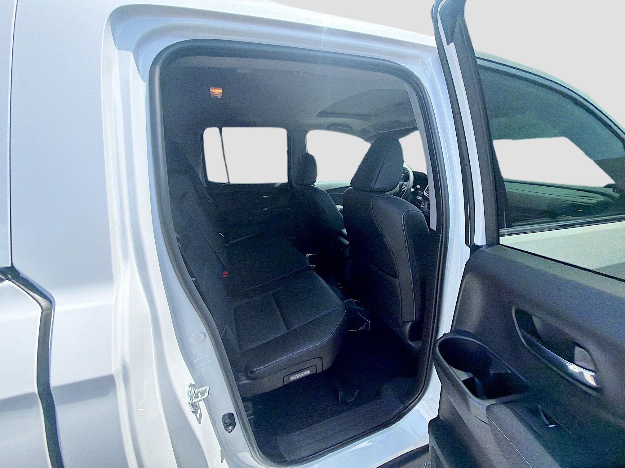 New 2026 Platinum White Pearl Honda RTL image 22