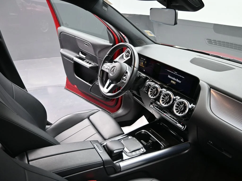 Used 2022  Mercedes-Benz GLA 250 image 14