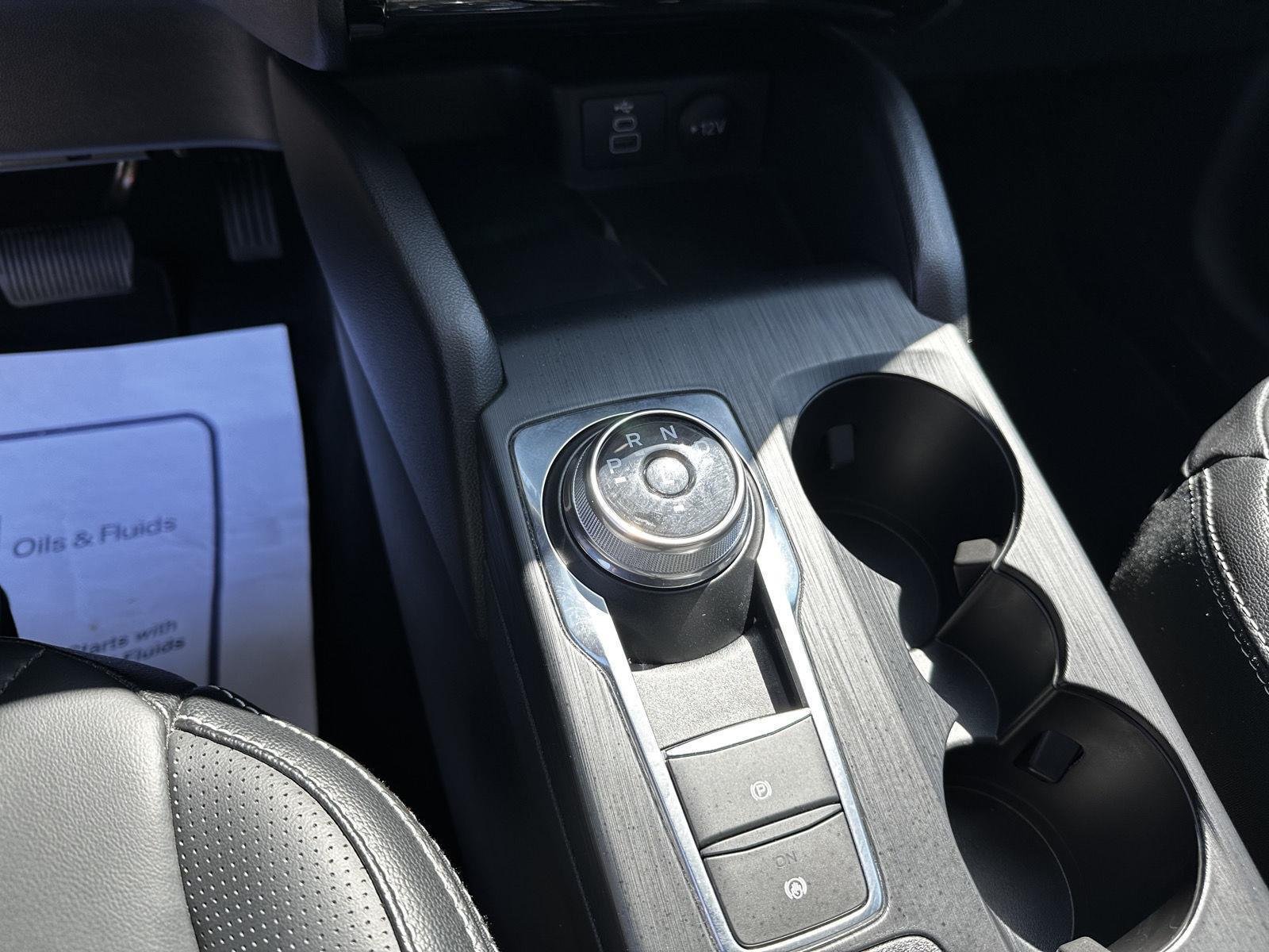 Used 2025 Vapor Blue Ford Platinum image 17