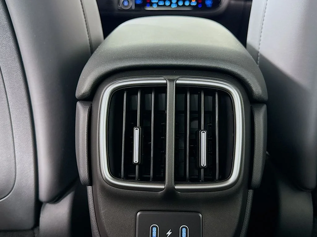 2025 Hyundai IONIQ 6 SEL - Photo 26