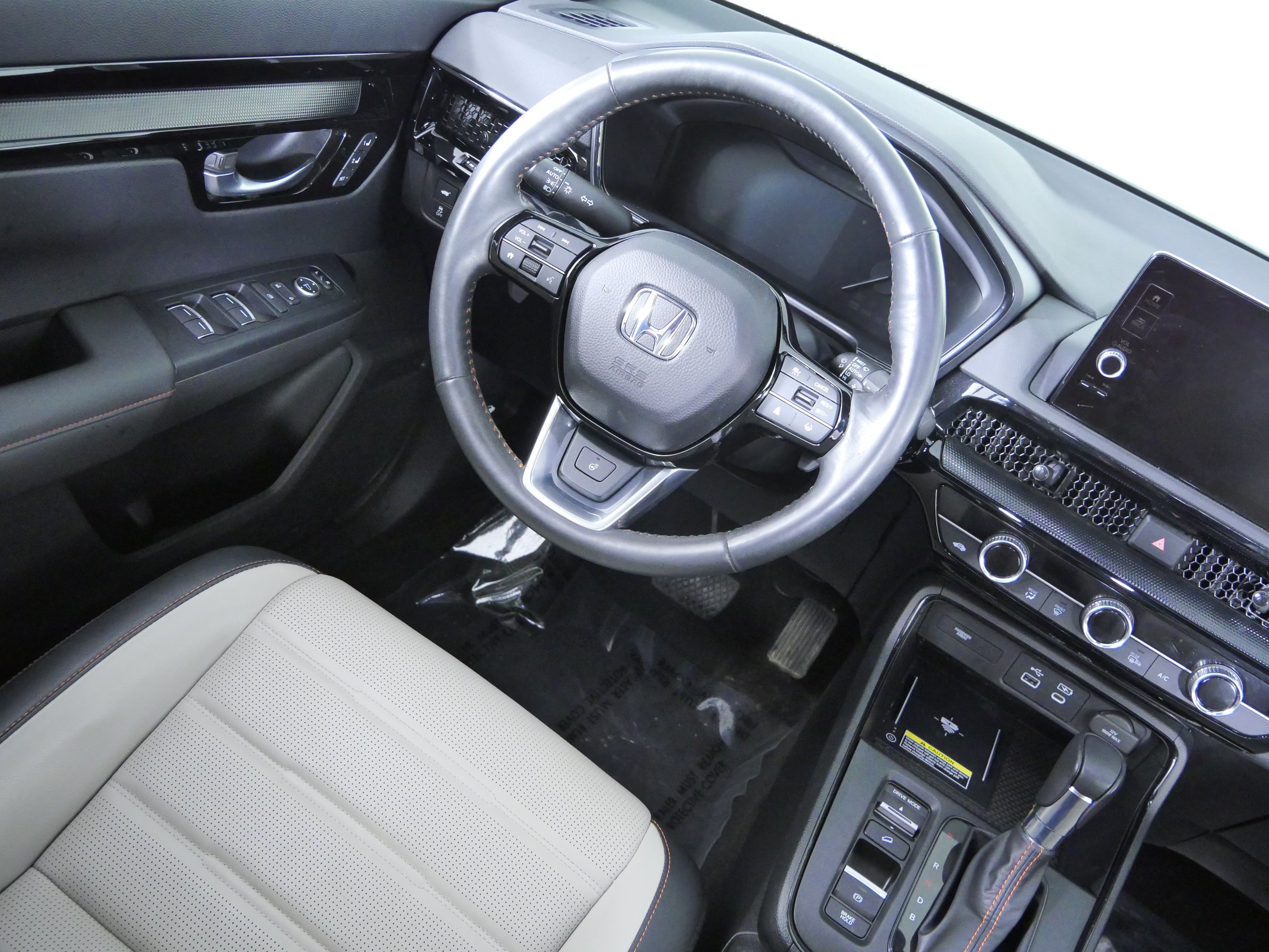 Used 2024 White Honda Sport Touring image 9