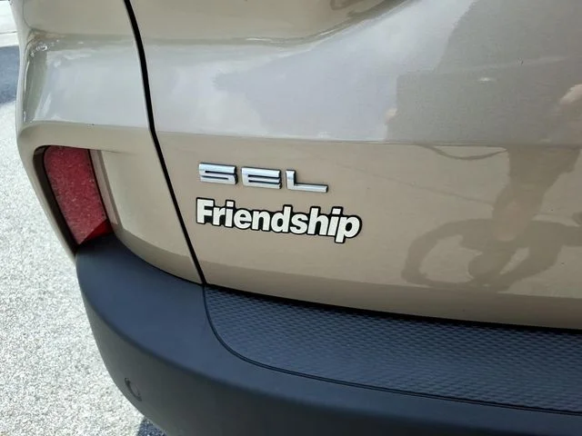 Used 2020 Gold Ford SEL image 8