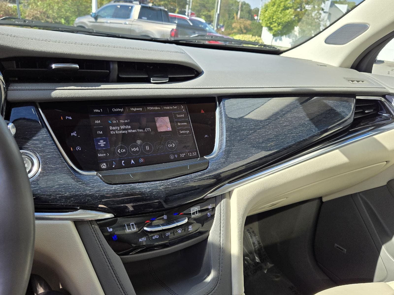 2024 Cadillac XT6 Premium Luxury - Photo 32